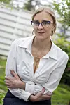 Anu sanoo, että voisi tarjota mahdollisesti tulevaisuudessa escort-palveluita.