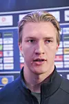 Anton hehkuttaa kapteeni Barkovin johtajuutta.