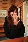 Jennika myöntää jännittävänsä Kari Tapiosta kertovan musiikkinäytelmän ensi-iltaa.