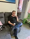Joonas myöntää Seiskalle soittaneensa Johannasta varoituspuhelun, mutta kieltää esittäytyneensä tämän keikkamyyjänä.