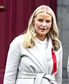 Mette-Marit odottaa elinsiirtoa.