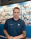 Veli-Matti Savinainen on pitkänlinjan kiekkoilija, joka on alkanut ottaa kantaa yhteiskunnallisiin asioihin.