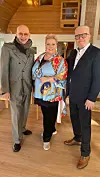 Jari Hakkarainen esiintyi paljon sekä Jorma Uotisen että Johanna Rusanen-Kartanon kanssa.