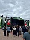 Suvi Teräsniska esiintyi viime perjantaina Lahdessa Kesä Mössö 2026 -festareilla.