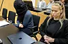 Ellen Sandström rakastui kesken käräjöinnin päämiehensä ex-mieheen eli Semir Ben-Amoriin. Ellenin jäljiltä uusi asianajaja löysi puutteita, joita hän toimittaa käräjäoikeuteen.