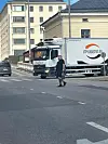 Jari vaikutti olevan omissa ajatuksissaan.