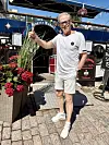 Topi Sukari halusi tavata Seiskan reportterin Svarte Rudolfin klassisella jokilaivalla.