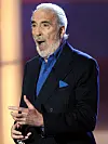 Christopher Lee lauloi vuonna 2005 saksalaisessa tv-show'ssa.
