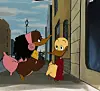 Alfred J. Kwak -sarjan tuotti Dennis Livson, joka tuotti myös sarjan Muumilaakson tarinoita.