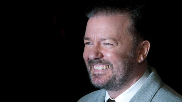 Ricky Gervais antaa uudessa komediaohjelmassaan kyytiä transihmisille: ”Älykkäät eivät suutu” Gervais