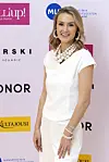 Beatan toukokuussa 2026 ilmestynyt esikoiskirja Rakas uusi äiti on tsemppikirja tuoreille äideille.