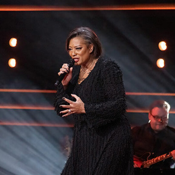 The Voice of Finland Senior -tuomarin naama venähtää kasaritähden esiinnyttyä: ”Olen laulanut sun taustalauluissa” The Voice