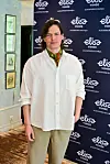 Räjähdyspiste -tvsarjan pressi. Kuvassa Johannes Holopainen.