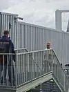 Stubb käytti erillistä portaikkoa matkustajasillalle pääsemiseen.
