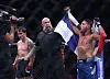 UFC:n oma Juha Mieto eli tuomari Mike Beltran nosti lauantaina Abu Dhabissa Abban käden ilmaan voittajan merkiksi.