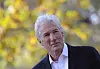 Richard Gerellä meni sukset ristiin Bond-tytön kanssa - kohuero maksoi maltaita