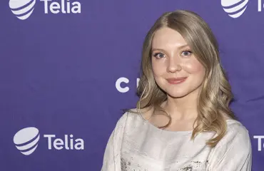 Made in Finland -sarjan tähti Satu Tuuli Karhu: Seksismillä ei tarvitse mässäillä