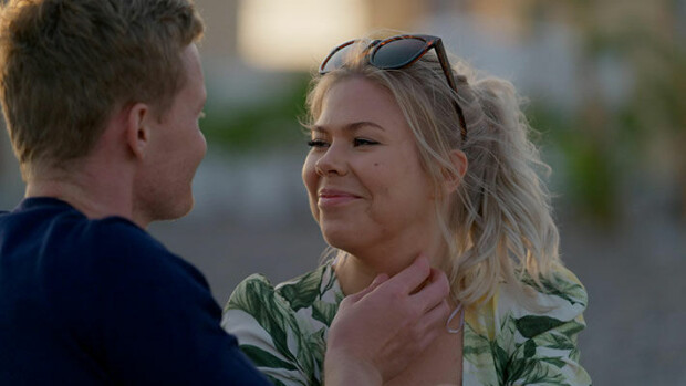 Suuteloija-Tuomas iskee taas – jo toinen nainen saa huulihoitoa Bachelorissa Bachelor Sari