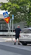 Siltsulla oli alla upea krominvärinen Mersu.
