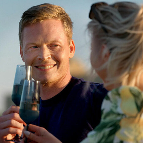 Suuteloija-Tuomas iskee taas – jo toinen nainen saa huulihoitoa Bachelorissa Bachelor