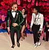 Lewis Hamilton, Kendall Jenner ja Wiz Khalifa yhdessä. Kendallin ja formulatähden väleistä kuiskuteltiin kiivaasti vuonna 2015.