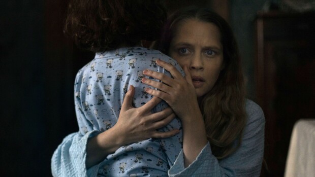 Elokuva-arvostelu: The Twin – Paha kaksonen jalostaa äidin surusta psykologista kauhua the_twin_teresa_palmer_242316092c.jpeg