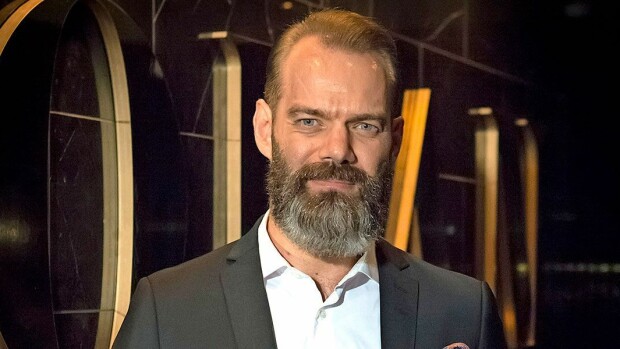 Teemu 'Pastori' Potapoff pyörsi kantansa ja tuli isäksi 48-vuotiaana – avautuu isyydestään Yle Perjantaissa: 'Olenko onnellinen? Hetkittäin' potapoff_d44990c9bc.jpg
