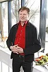 Kari vuonna 2011 Helppo elämä -sarjan lehdistötilaisuudessa.