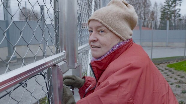 Vankilassa istuva Jane, 67, selittelee Linna-sarjassa huumetuomiotaan: ”Se oli aika painavaa suklaata' linna_jane_yle_6d20411e0a.jpg