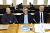 Rolf Nordmo kuvattuna Helsingin hovioikeudessa 24.8.2026. Oikealla asianajaja Ville Luoto.