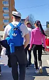 RÄPS! Tammelantori 1.5. Jari-Matti ikuistettiin mysteerikaunottaren kanssa Mansen sydämestä.