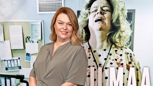 Elina Knihtilä toteutti kostofantasiansa alkamalla näyttelemään Elina_Knihtilae_Atte_Kajova_b020f82f48.jpg