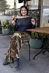 Sikke tunnetaan kultturellina kosmopoliittina.