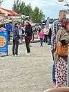 Seiskan silminnäkijän mukaan ruoka tai juoma ei Heidille maistunut, mutta naurua ja juttua sen sijaan riitti.