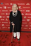 Anja Pohjola on edelleen elämäniloinen ja aktiivinen 95-vuotiaana.