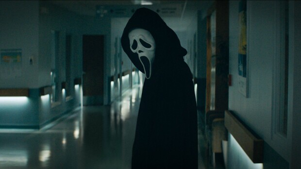 Parhaat kauhuelokuvat peilaavat yhteiskunnan pimeyttä scream_ghostface_acd0a64c8e.jpg