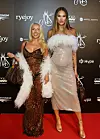 Sonja Länsivuori ja Sofia Tuomola säväyttivät nakumekoillaan Miss Suomi -finaalissa.