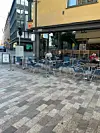 Terassi ei ollut täynnä elokuisena torstai-iltana.