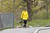 Jenni ja maailmallakin valokuvissa ihastuttanut ja naurattanut Lennu kuvattiin syyslenkillä kuusi vuotta sitten. Lennu menehtyi seuraavana keväänä, ja isku Jennille oli suuri. Koiraparan rotu on jalostettu kuonostaan niin pieneksi, että rotu kärsii siitä. Bostoninterrierien brakykefaalisuuden haittapuolet eivät olleet kovin laajasti tunnettuja vielä Lennun syntymän aikoihin. Tuolloisen presidenttiparin lemmikkinä ihanaa Lennua seurasikin eläinten ystävänä tunnetun Jennin valitsemana huomattavasti terveemmän rodun edustaja Osku, pieni tenderfieldinterrieri.