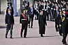 Prinssi Sverre Magnus, kuningas Haakon ja kruuununprinsessa Ingrid Alexandra hautajaissaattueessa.