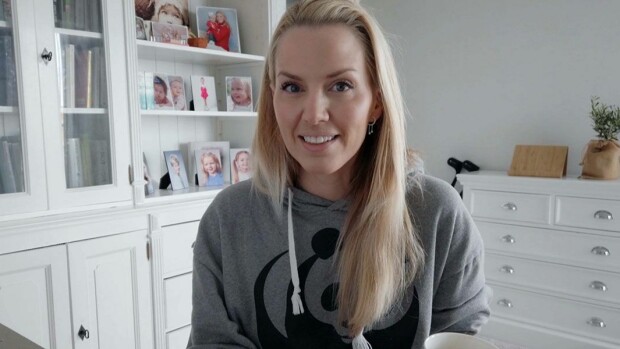 Iholla: Piritta Hagman keksi pimppiperjantain – haluaa keskustella kuukautisista iholla_jakso5_piritta_hagman_discovery_dc9e96e8f8.jpg