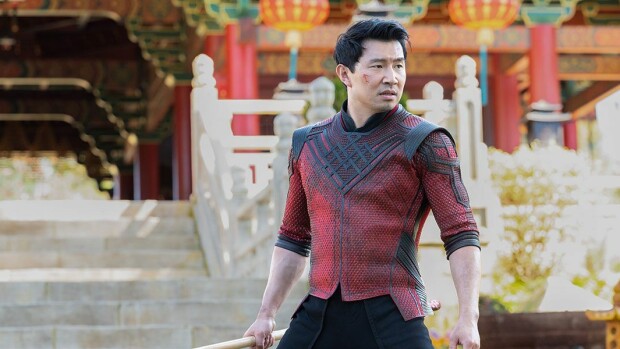 Älä unohda lisämateriaaleja! Disney+ tarjoaa filmihulluille piilotettuja herkkuja Shang_Chi_Simu_Liu_Kuva_Marvel_Studios_14e48837fa.jpg