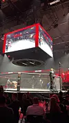 Magaa ja hänen show'taan olisi tarvittu IFN:ään, sillä halli oli puolityhjä koko illan.