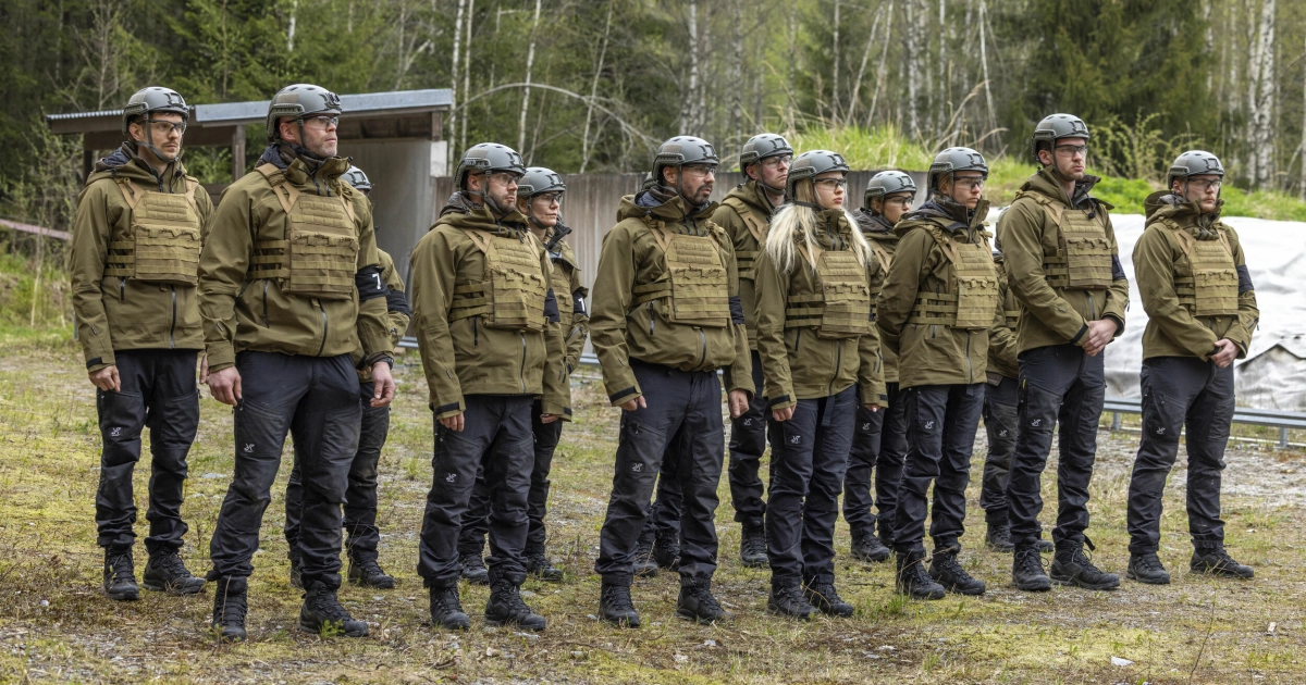 Erikoisjoukot Aada L nsiluodon Dramaattinen Pudotus Ja Vaaralliset erikoisjoukot-aada-l-nsiluodon-dramaattinen-pudotus-ja-vaaralliset