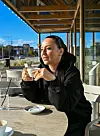 – Olen aina ollut parisuhdeihminen, Alona tilittää.