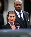 Durek Verrett otti riskin terveydensä suhteen osallistumalla kuningas Haraldin hautajaisiin pian elinsiirtonsa jälkeen. Kuvassa etualalla prinsessa Märtha Louise.