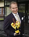 Jarkko Tamminen sai Seiskalta skumppapullon.