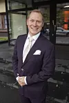 Jarkko Tamminen pisti kunnolla kättä taskuun.