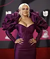 Mitä tapahtui Christina Aguileralle? Poseerasi tunnistamattomana