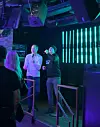 RÄPS! Tampereen Ihku lauantaina 26.9. Jari-Matti Latvala lauloi antaumuksella Dingoa.